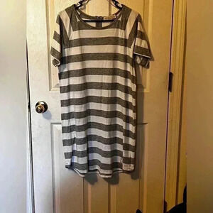 Michael Kors Y2K Grey & White Striped Embellished Tahirt Dress Size Large
